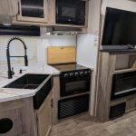 2022 Cherokee Alpha Wolf 22SW-L Travel Trailer