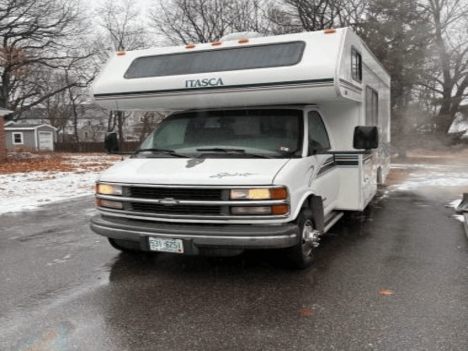 2001 Itasca Spirit – 22 ft Class C Motorhome