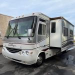 2002 Damon Challenger – 33 ft Class A Motorhome