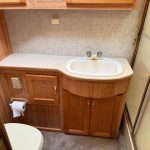 2002 Damon Challenger – 33 ft Class A Motorhome