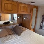 2002 Damon Challenger – 33 ft Class A Motorhome