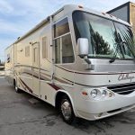 2002 Damon Challenger – 33 ft Class A Motorhome