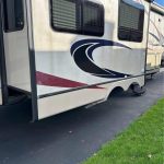 2011 Forest River Blue Ridge – 30 ft Fifth Wheel