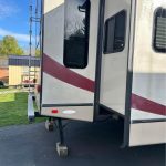 2011 Forest River Blue Ridge – 30 ft Fifth Wheel