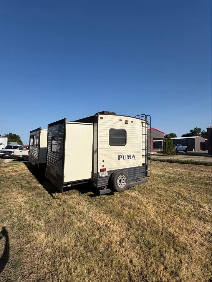 2018 Palomino Puma – 36 ft Bunkhouse Travel Trailer