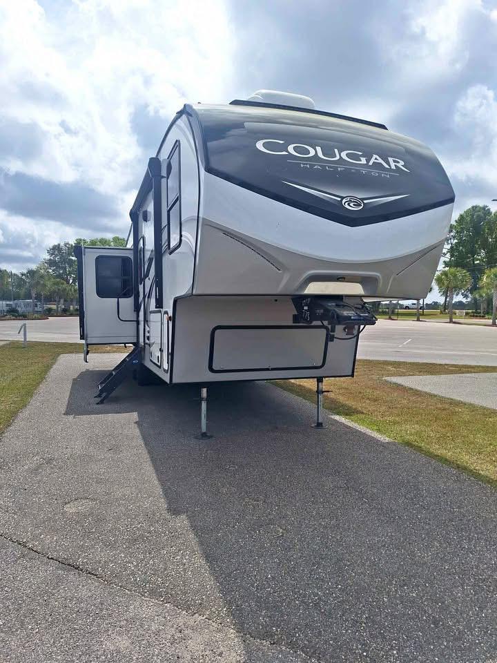 2020 Keystone Cougar 29MBS – Mid-Bunk Fifth Wheel