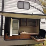 2017 Keystone Hideout 300LHS – 2 Bedroom / Triple Bunkhouse Travel Trailer