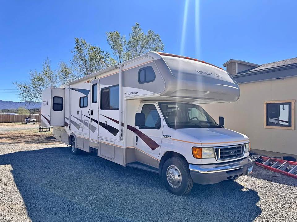 2007 Fleetwood Tioga – Class C Motorhome
