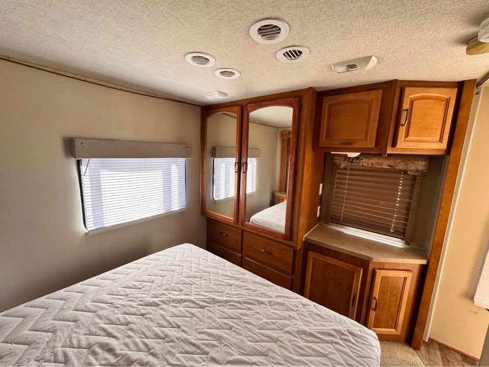 2007 Fleetwood Tioga – Class C Motorhome