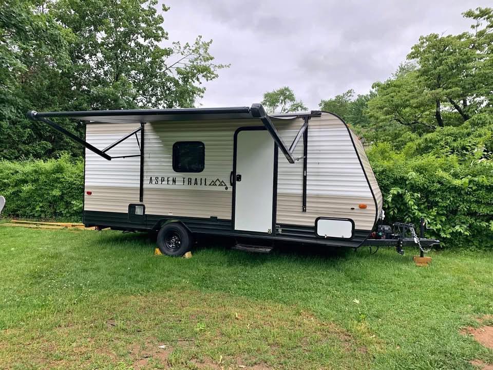 2021 Dutchmen Aspen Trail 17BH – Lightweight Bunkhouse Travel Trailer