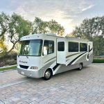 2005 Four Winds Hurricane – 32 ft Class A Motorhome
