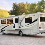 2005 Four Winds Hurricane – 32 ft Class A Motorhome