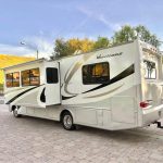 2005 Four Winds Hurricane – 32 ft Class A Motorhome
