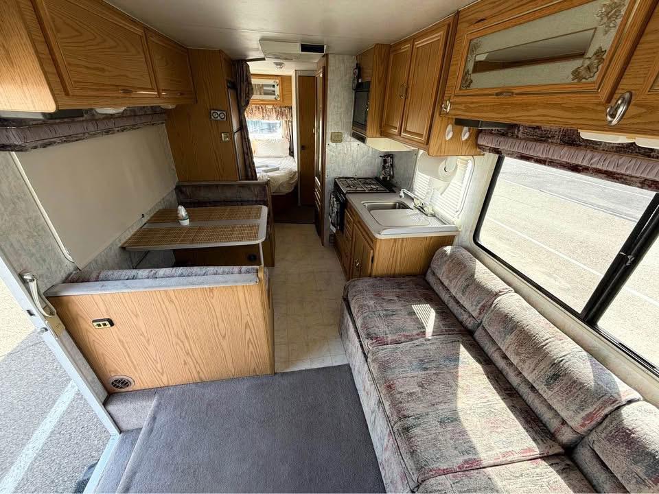 1995 Winnebago Motorhome