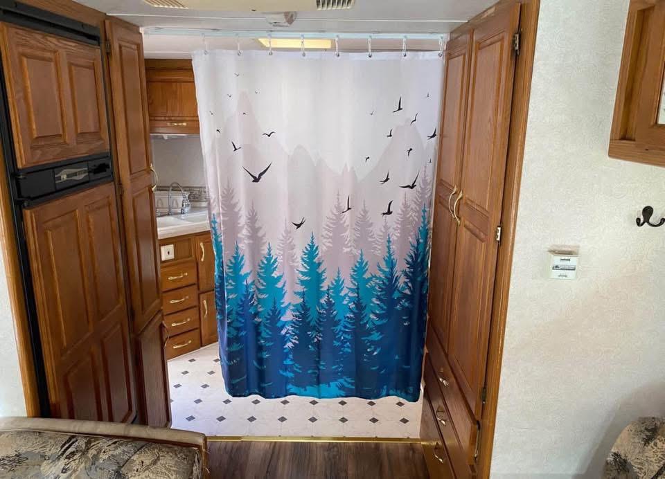 2000 Jayco Eagle – 23 ft Class C Motorhome