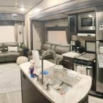 2017 Cherokee Arctic Wolf 285DL4 – 5th Wheel Camper