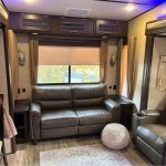 2017 Cherokee Arctic Wolf 285DL4 – 5th Wheel Camper