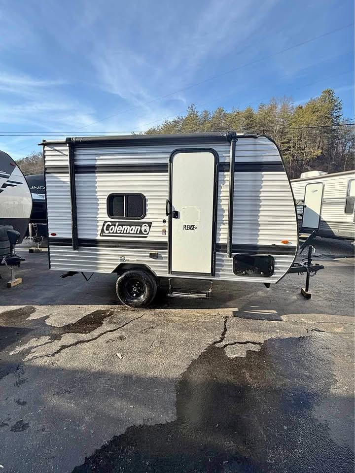 2025 Coleman 13B Travel Trailer